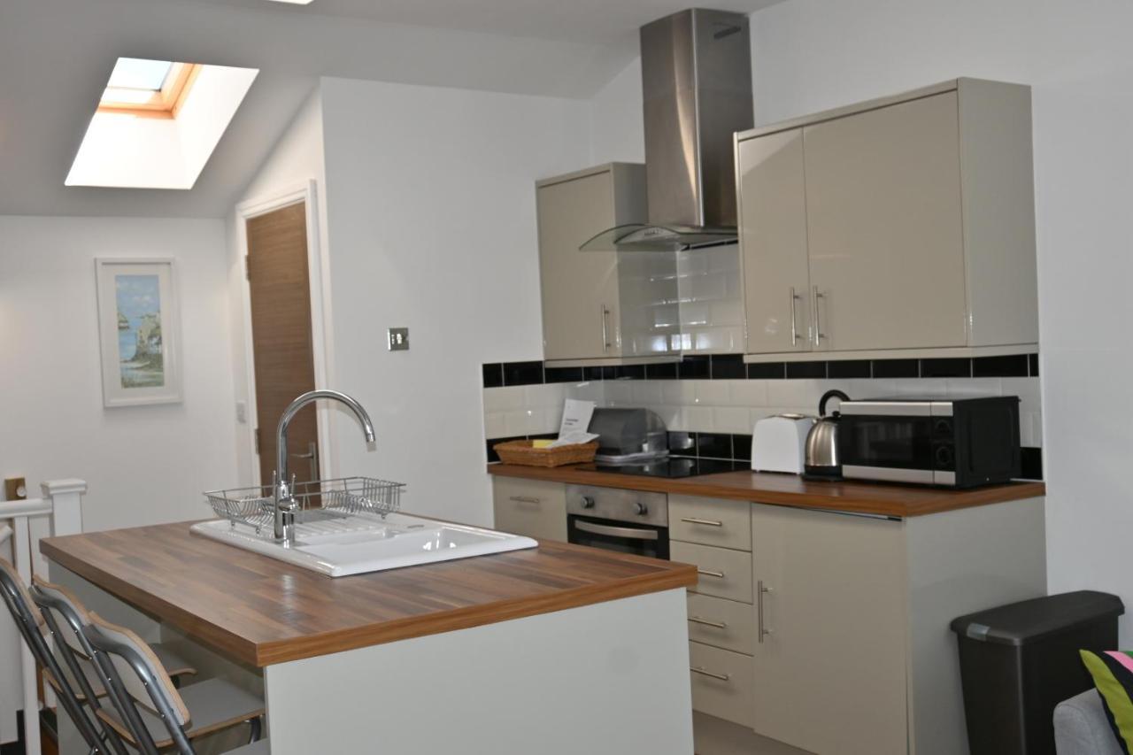 Apartment No. 8, 1 Bed, Sleeps 4 Exmouth Bagian luar foto
